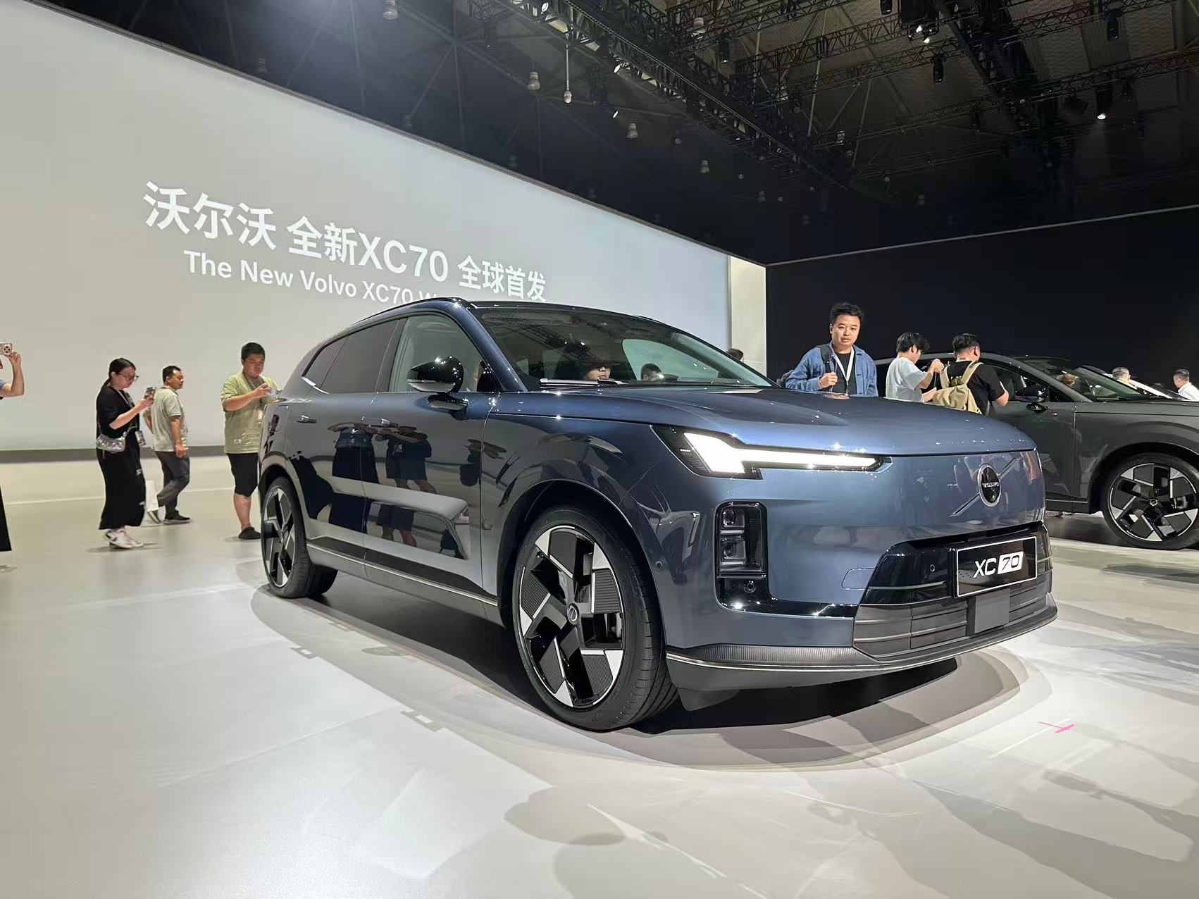 豪华超混市场的空白，真被沃尔沃全新XC70填了？