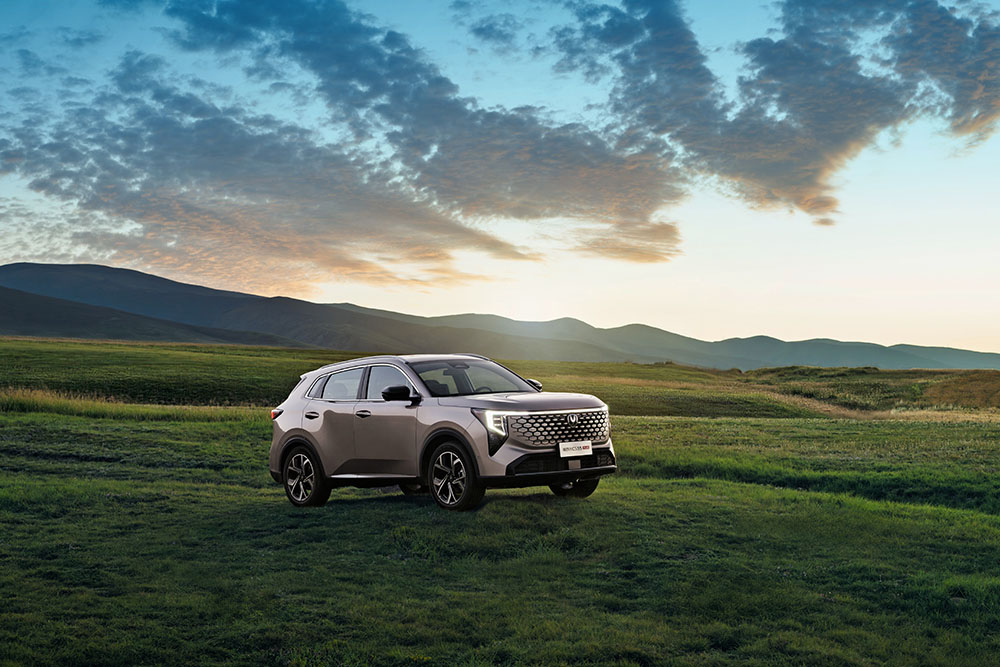 第四代CS55PLUS优惠后7.89万起，10万内搞定行泊一体、自动换道超车