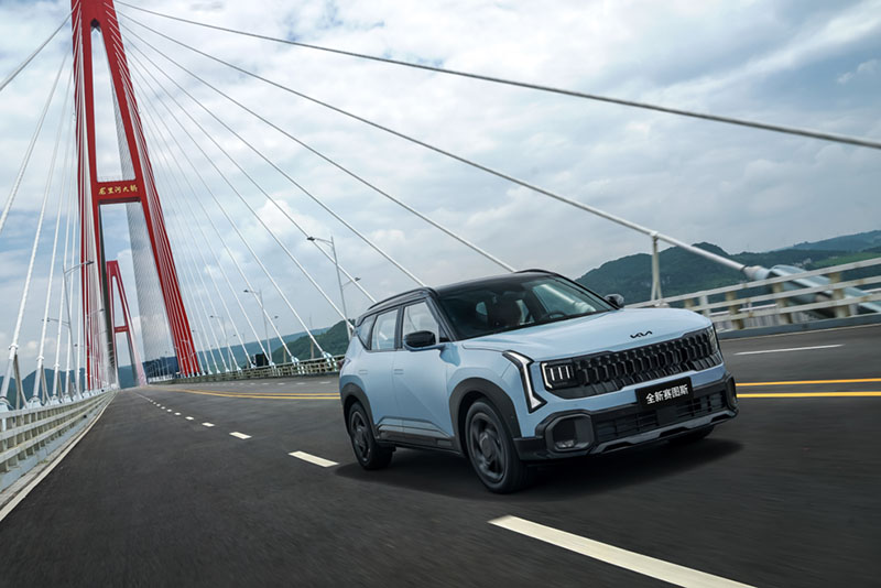 起亚全新赛图斯8月26日上市，不到10万买合资满配SUV？