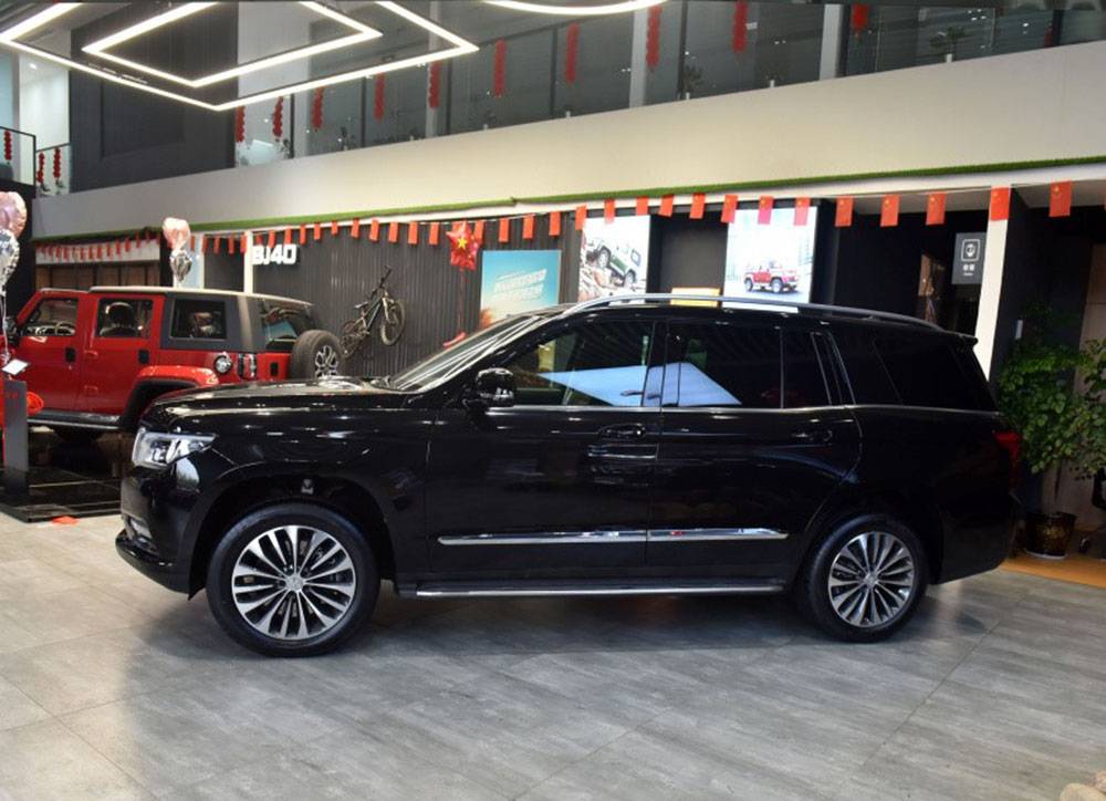 涨价29万元，国产“奔驰GLS”推尊驾版，配4.0T V8