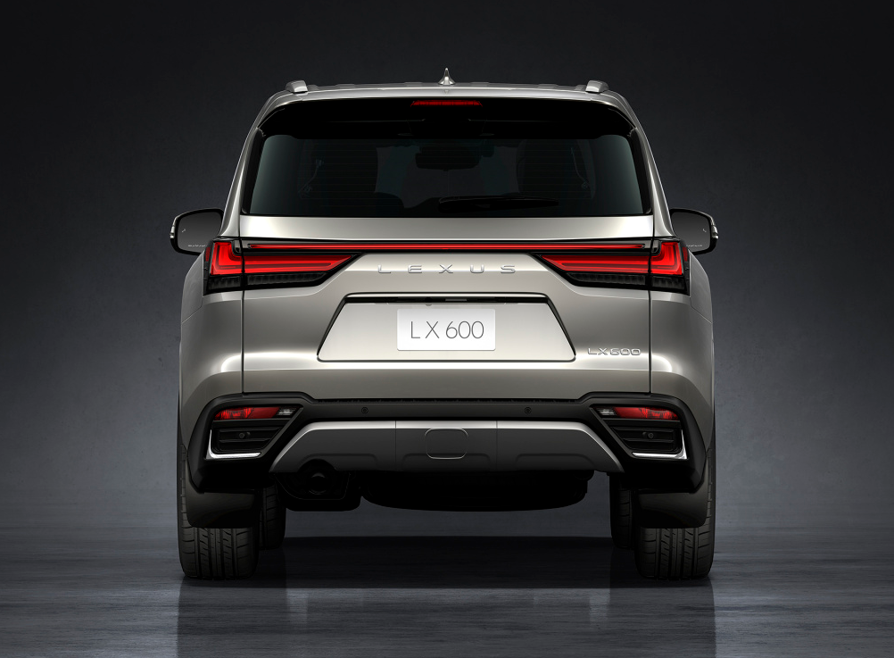 雷克萨斯LX600来了，气势不比大G差，加价几十万可能还摸不到车？