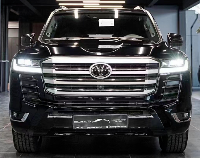 搭3.5T V6+10AT，全新一代丰田兰德酷路泽实车曝光，画风大变