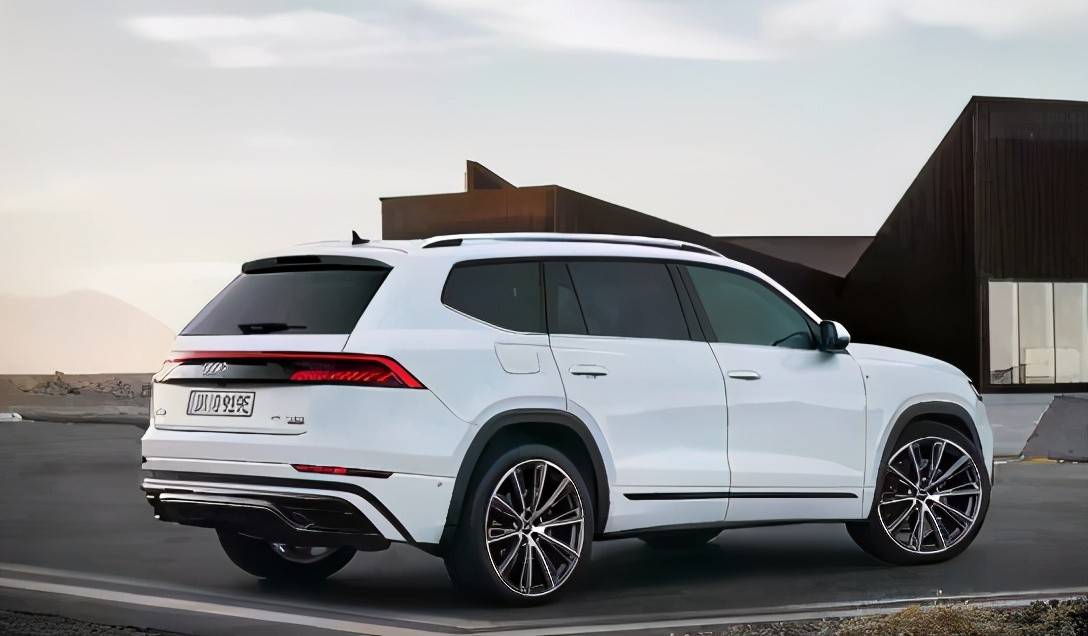 奥迪将国产旗舰SUV，或命名Q9，和宾利添越同平台