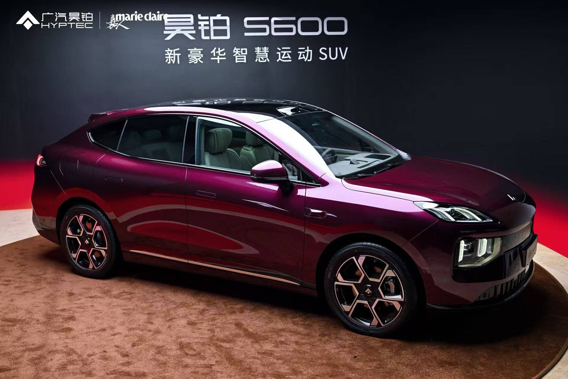 一張含有 車輛, 輪, 陸上交通工具, 車 的圖片自動產生的描述